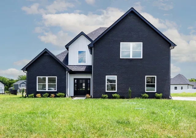 Photo 1 of Single family home for sale at 10109 Forkhorn Ln, Bell Buckle, TN 37020 | MLS# 3531787 | Listing updated on 2026-09-13