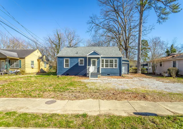 Photo 4 of Single family home for sale at 656 N Moore Rd, Chattanooga, TN 37411 | MLS# 3531822 | Listing updated on 2026-10-14