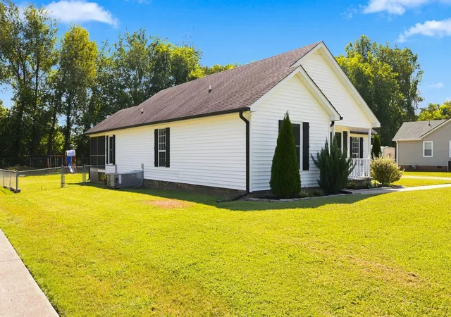 Photo 2 of Single family home for sale at 3419 Howard Rd, Murfreesboro, TN 37127 | MLS# 3544311 | Listing updated on 2026-09-12