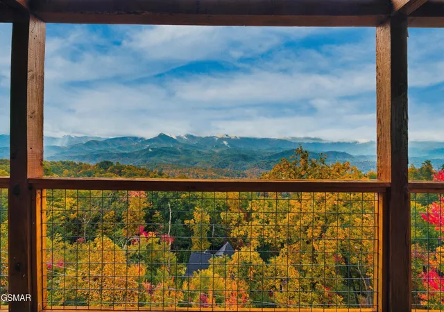 Photo 2 of Single family home for sale at 1132 Villa Overlook Way, Gatlinburg, TN 37738 | MLS# 3531899 | Listing updated on 2026-09-11