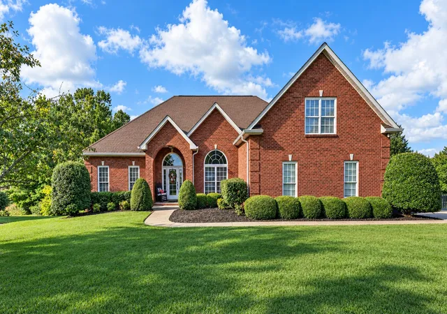 Photo 1 of Single family home for sale at 3009 Edgemont Dr, Clarksville, TN 37043 | MLS# 3541331 | Listing updated on 2026-09-14
