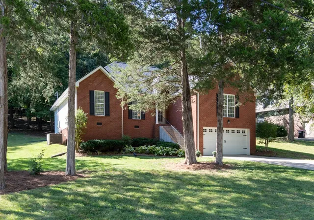 Photo 2 of Single family home for sale at 2117 Creek Trl, Goodlettsville, TN 37072 | MLS# 3542591 | Listing updated on 2026-09-14