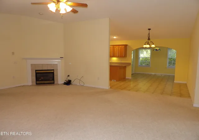 Photo 3 of Single family home for sale at 4017 Sioux Rd, Crossville, TN 38572 | MLS# 3540361 | Listing updated on 2026-09-11