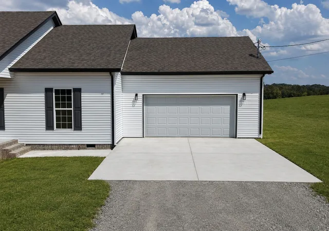 Photo 4 of Sale Pending at 852 Lower Halls Ml, Shelbyville, TN 37160 | MLS# 3540367 | Listing updated on 2026-09-15