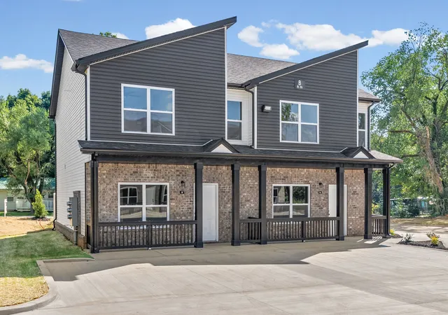 Photo 3 of Townhouse for sale at 160 Fairview Ln #B2, Clarksville, TN 37040 | MLS# 3542332 | Listing updated on 2026-09-11