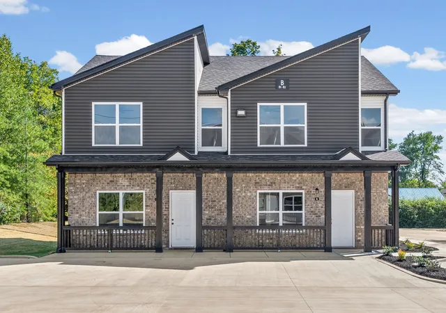Photo 3 of Townhouse for sale at 160 Fairview Ln #B2, Clarksville, TN 37040 | MLS# 3542332 | Listing updated on 2026-09-11