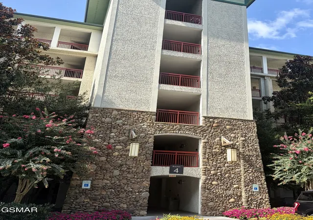Photo 1 of Condo for sale at 212 Dollywood #444, Pigeon Forge, TN 37863 | MLS# 3541130 | Listing updated on 2026-09-11