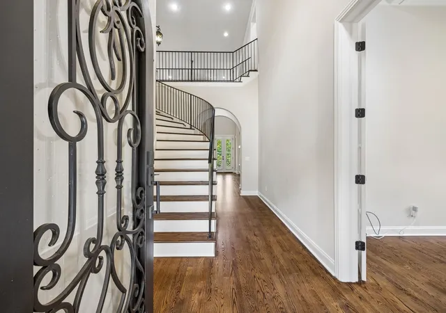 Photo 3 of Mansion for sale at 90 Governors Way, Brentwood, TN 37027 | MLS# 3542691 | Listing updated on 2026-09-14