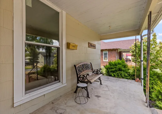 Photo 4 of Single family home for sale at 706 Holly Ave, South Pittsburg, TN 37380 | MLS# 3541147 | Listing updated on 2026-09-28