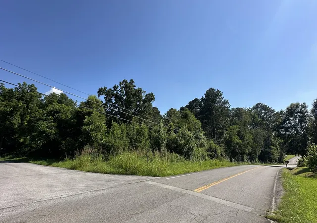 Photo 3 of Sale Pending at 11518 Ed Ware Rd, Apison, TN 37302 | MLS# 3541270 | Listing updated on 2026-09-30