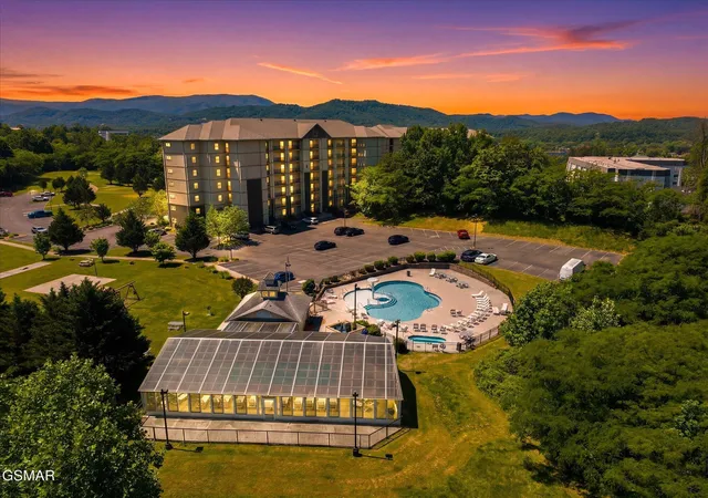 Listing Photo 1 - Condo for sale in building located at 124 Plz Dr, Pigeon Forge, TN 37863 - Unit #3205