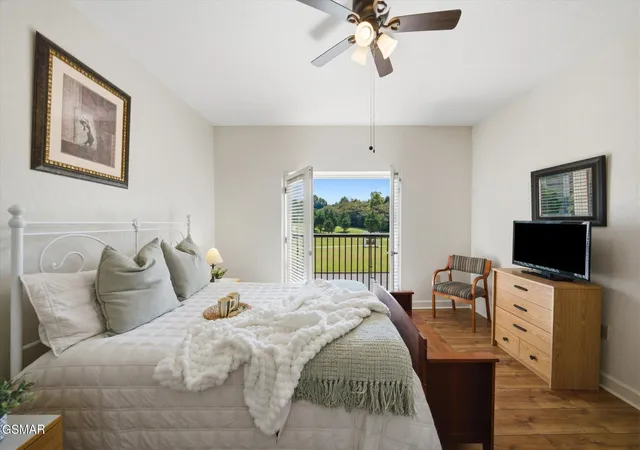 Listing Photo 2 - Condo for sale in building located at 124 Plz Dr, Pigeon Forge, TN 37863 - Unit #3205