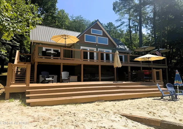 Photo 1 of Single family home for sale at 661 Laurel Lake Cir, Madisonville, TN 37354 | MLS# 3541288 | Listing updated on 2026-09-30