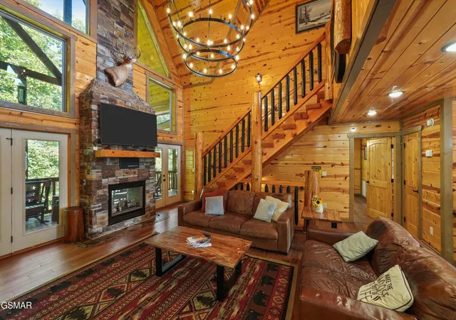 Photo 3 of Single family home for sale at 1041 Vista Dr, Gatlinburg, TN 37738 | MLS# 3541300 | Listing updated on 2026-09-11