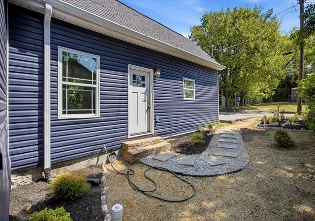 Photo 1 of Single family home for sale at 1711 Stanfiel St, Chattanooga, TN 37406 | MLS# 3541321 | Listing updated on 2026-09-21