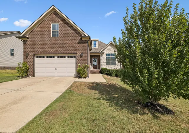 Photo 3 of Single family home for sale at 628 Josef Cir, Columbia, TN 38401 | MLS# 3546738 | Listing updated on 2026-09-26