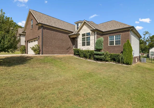 Photo 3 of Single family home for sale at 628 Josef Cir, Columbia, TN 38401 | MLS# 3546738 | Listing updated on 2026-09-26