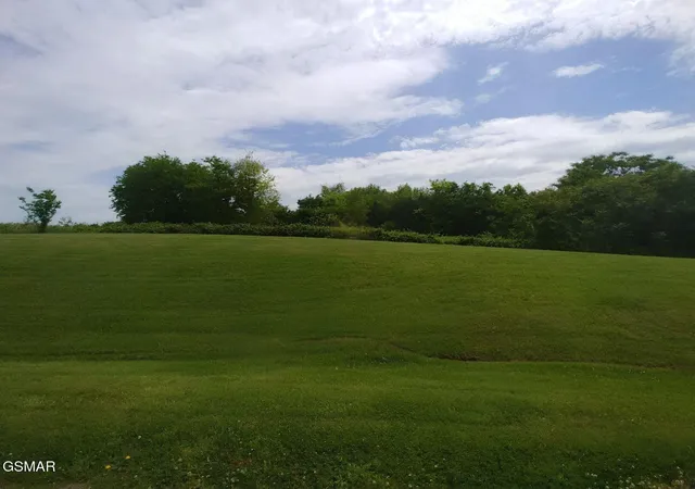 Photo 1 of Land for sale at 0 Valley Dr, Dandridge, TN 37725 | MLS# 3591866 | Listing updated on 2026-09-21