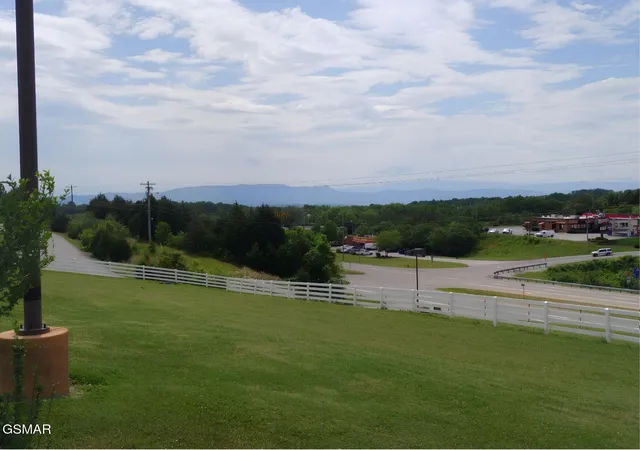 Photo 3 of Land for sale at 0 Valley Dr, Dandridge, TN 37725 | MLS# 3591866 | Listing updated on 2026-09-21