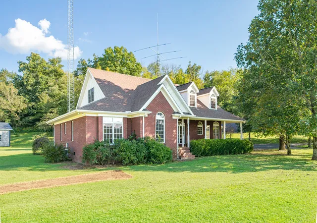 Photo 4 of Single family home for sale at 3210 Campbellsville Pike, Lynnville, TN 38472 | MLS# 3546896 | Listing updated on 2026-10-09