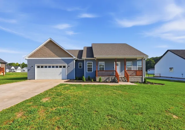 Photo 1 of Single family home for sale at 662 Clog Valley Dr, Sparta, TN 38583 | MLS# 3542733 | Listing updated on 2026-09-12