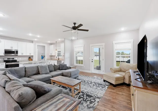 Photo 4 of Single family home for sale at 662 Clog Valley Dr, Sparta, TN 38583 | MLS# 3542733 | Listing updated on 2026-09-12