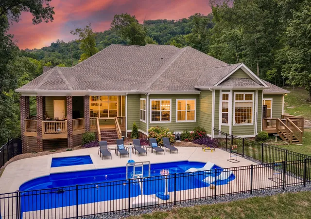 Photo 3 of Mansion for sale at 7035 Forest Spring Ln, Ooltewah, TN 37363 | MLS# 3541918 | Listing updated on 2026-09-13