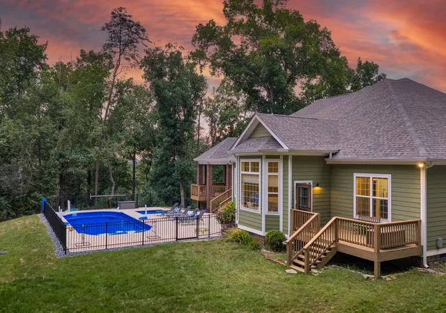 Photo 3 of Single family home for sale at 7035 Forest Spring Ln, Ooltewah, TN 37363 | MLS# 3541918 | Listing updated on 2026-09-13