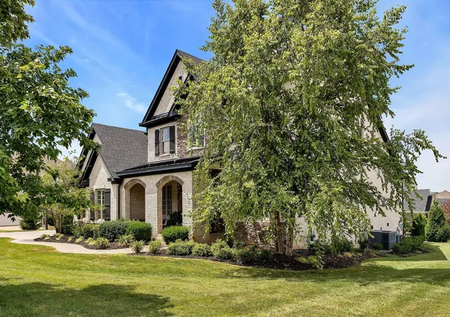 Photo 3 of Single family home for sale at 1888 Charity Dr, Brentwood, TN 37027 | MLS# 3542975 | Listing updated on 2026-10-07