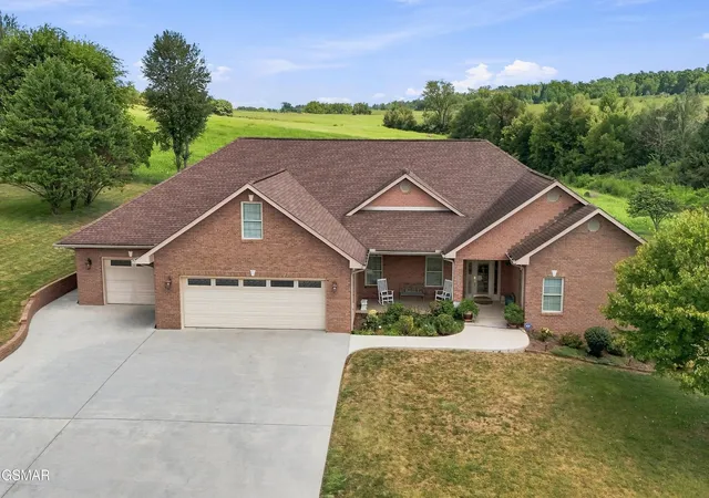 Photo 2 of Single family home for sale at 1264 Blake Lea, Sevierville, TN 37862 | MLS# 3591864 | Listing updated on 2026-09-14