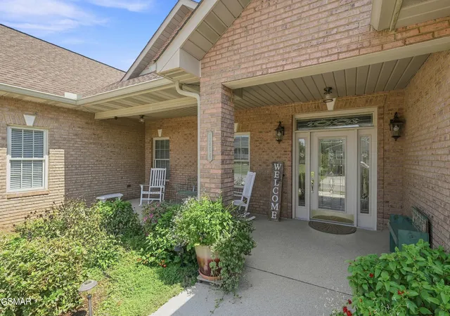 Photo 3 of Single family home for sale at 1264 Blake Lea, Sevierville, TN 37862 | MLS# 3591864 | Listing updated on 2026-09-14