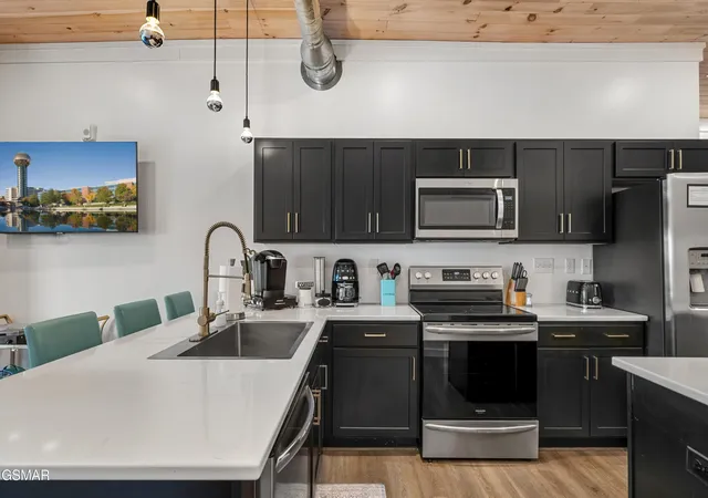 Photo 3 of Single family home for sale at 118 Court Ave #4, Sevierville, TN 37862 | MLS# 3541923 | Listing updated on 2026-09-11
