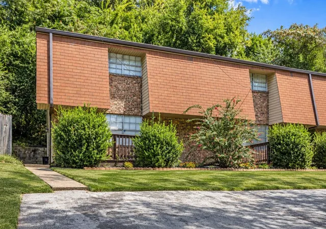 Photo 3 of Multi family home for sale at 732 Marley Way, Chattanooga, TN 37412 | MLS# 3541948 | Listing updated on 2026-09-11