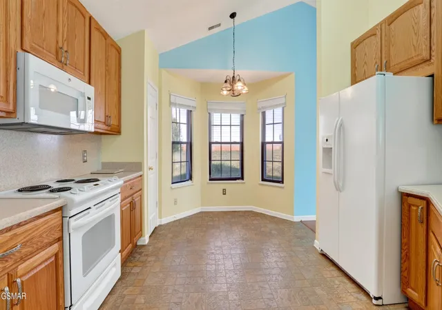 Photo 3 of Sale Pending at 1334 Trey Vista Ct, Maryville, TN 37803 | MLS# 3541952 | Listing updated on 2026-09-23