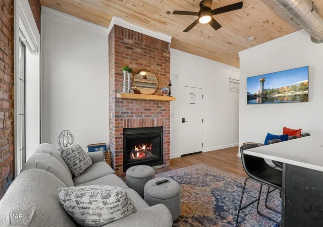 Photo 3 of Condo for sale at 118 Court Ave #5, Sevierville, TN 37862 | MLS# 3541973 | Listing updated on 2026-09-12