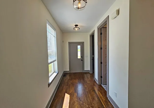 Photo 2 of Townhouse for sale at 28 North Hl St, Nashville, TN 37210 | MLS# 3542108 | Listing updated on 2026-09-15