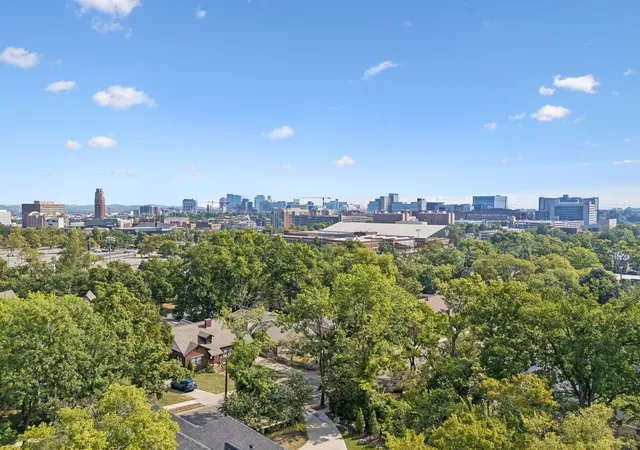 Photo 2 of Single family home for sale at 502 32nd Avenue S, Nashville, TN 37212 | MLS# 3543238 | Listing updated on 2026-09-23