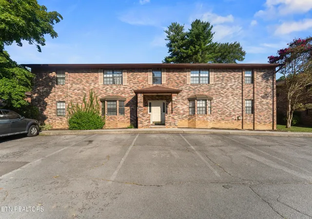 Photo 1 of Condo for sale at 810 Highland #604, Knoxville, TN 37912 | MLS# 3542081 | Listing updated on 2026-09-11