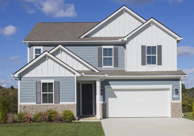 Photo 2 of Single family home for sale at 1560 Oak Springs Dr, Columbia, TN 38401 | MLS# 3542206 | Listing updated on 2026-10-06