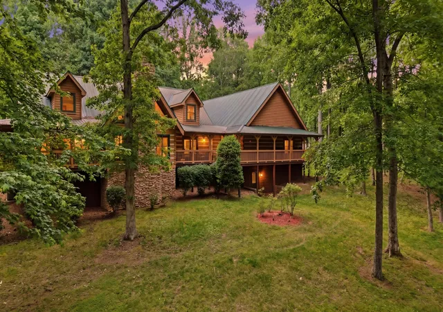 Photo 3 of Single family home for sale at 2752 Owl Holw Rd, Franklin, TN 37064 | MLS# 3542291 | Listing updated on 2026-10-20