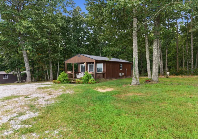 Photo 4 of House for sale at 245 Point Dr, Belvidere, TN 37306 | MLS# 3542289 | Listing updated on 2026-09-11