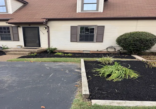 Photo 2 of Townhouse for sale at 1115 Quail Ct W, Nashville, TN 37214 | MLS# 3542335 | Listing updated on 2026-10-06