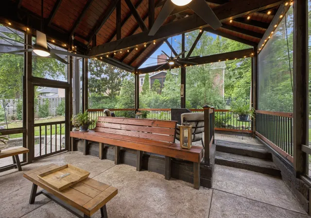 Photo 3 of Single family home for sale at 512 Crofton Park Ln, Franklin, TN 37069 | MLS# 3542439 | Listing updated on 2026-10-09