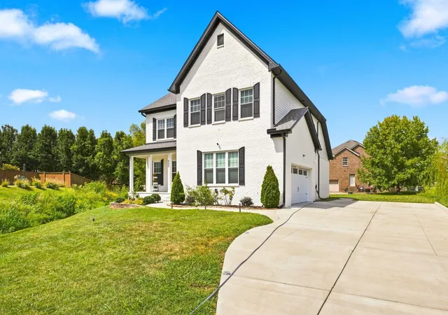 Photo 3 of Single family home for sale at 409 Plantation Blvd, Lebanon, TN 37087 | MLS# 3546304 | Listing updated on 2026-09-11