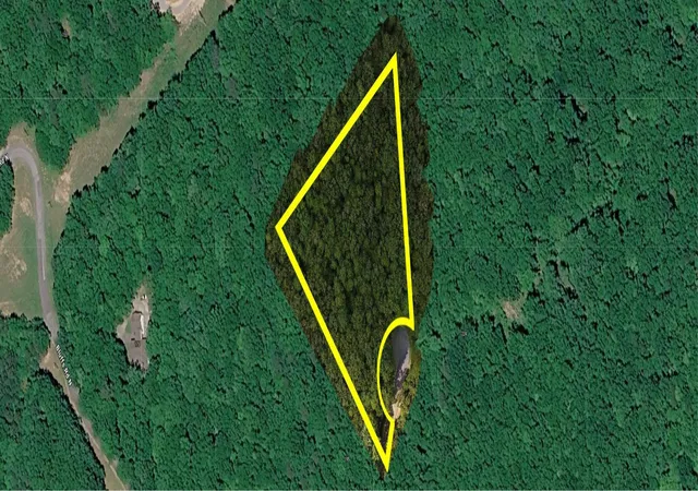 Photo 2 of Land for sale at 2 Bluff Rd, South Pittsburg, TN 37380 | MLS# 3542481 | Listing updated on 2026-09-11