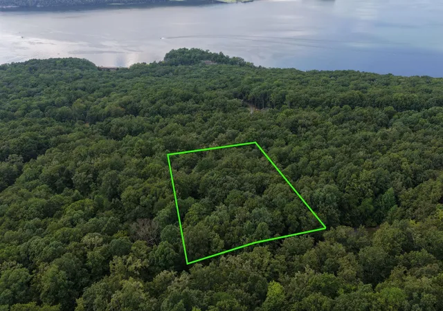 Photo 1 of Land for sale at 1 Bluff Rd, South Pittsburg, TN 37380 | MLS# 3542480 | Listing updated on 2026-09-11