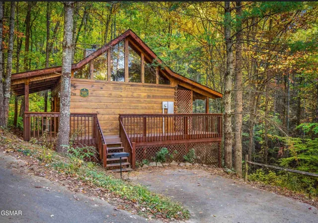 Photo 1 of Single family home for sale at 3289 Twin Mountain Way #20, Pigeon Forge, TN 37863 | MLS# 3542494 | Listing updated on 2026-09-11