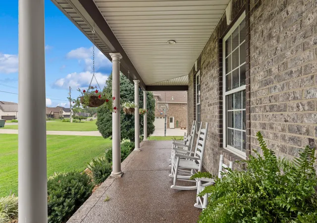 Photo 3 of Single family home for sale at 1007 Glasgow Ln, Greenbrier, TN 37073 | MLS# 3542504 | Listing updated on 2026-09-28