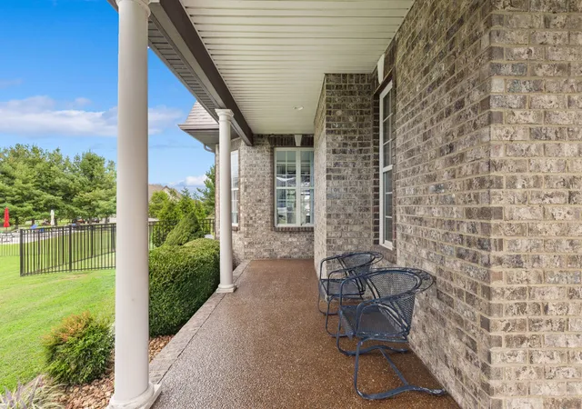 Photo 4 of Single family home for sale at 1007 Glasgow Ln, Greenbrier, TN 37073 | MLS# 3542504 | Listing updated on 2026-09-28