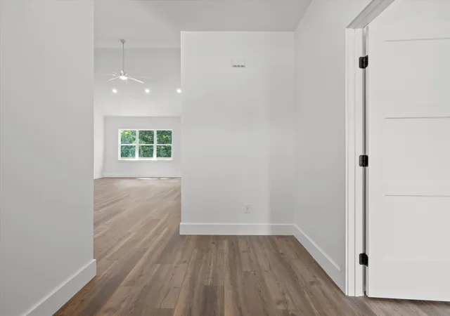 Photo 3 of Single family home for sale at 1413 Melody Ln, Chattanooga, TN 37412 | MLS# 3542543 | Listing updated on 2026-09-18